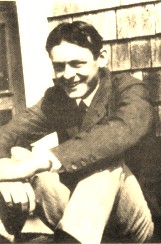 Eliot in 1910. Photo scanned from "T.S. Eliot," Peter Akroyd.